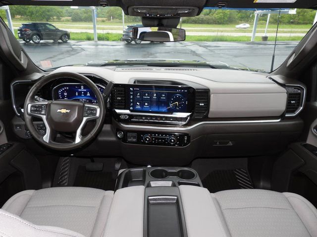 Used 2025 Chevrolet Silverado 2500 LT image 37