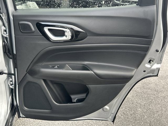 New 2026 Jeep Compass Limited image 18