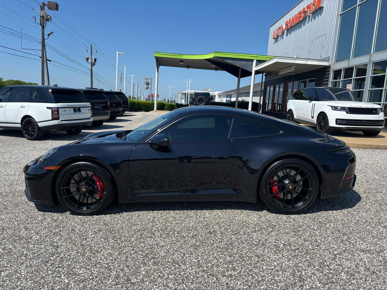 Used 2025 Porsche 911 Carrera 4 GTS image 18