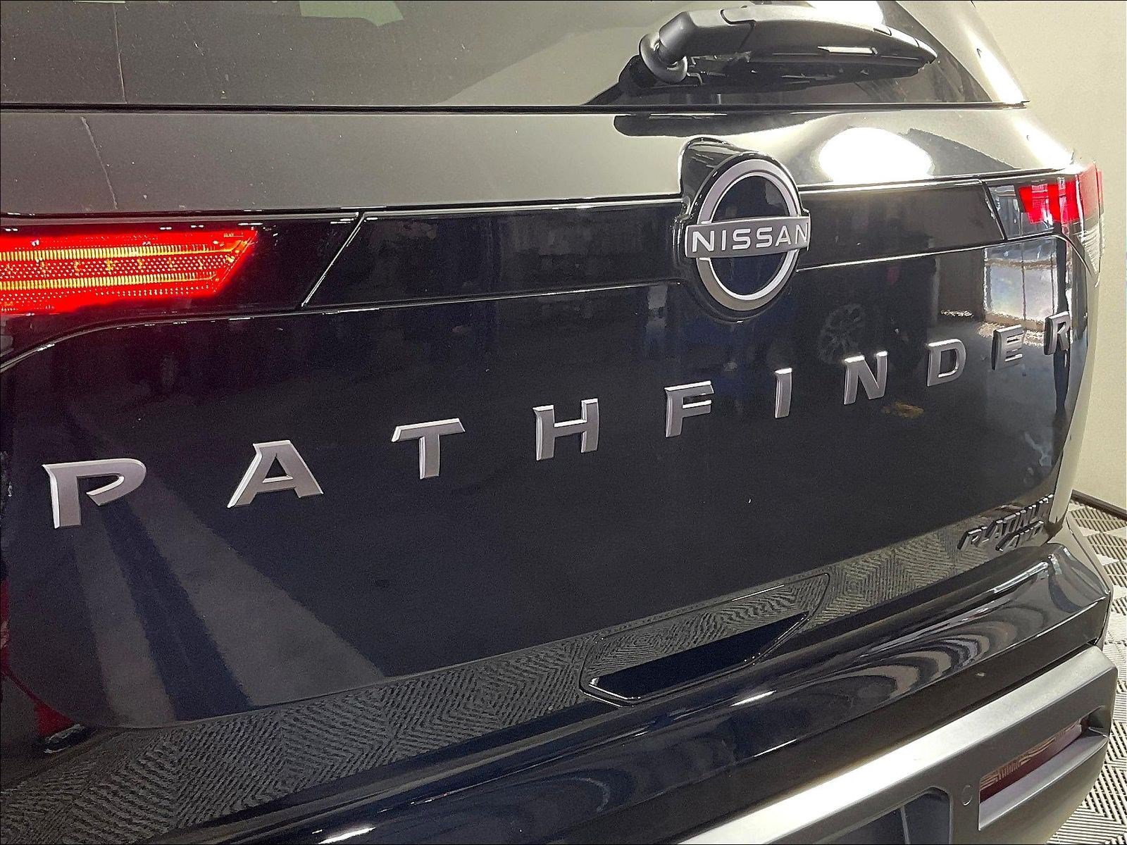 New 2026 Nissan Pathfinder Platinum w/ Lighting Package AWD/4WD image 14