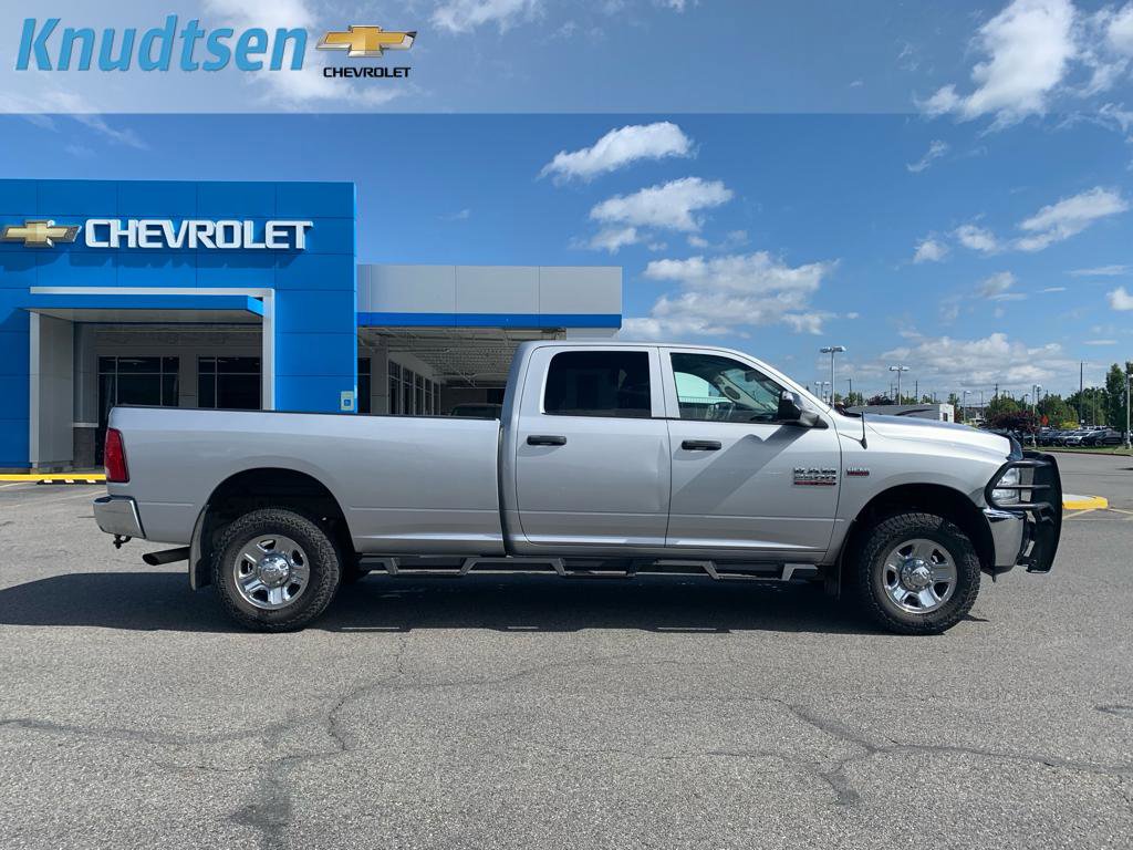 Used 2018 RAM 2500 Tradesman w/ Chrome Appearance Group AWD/4WD image 8