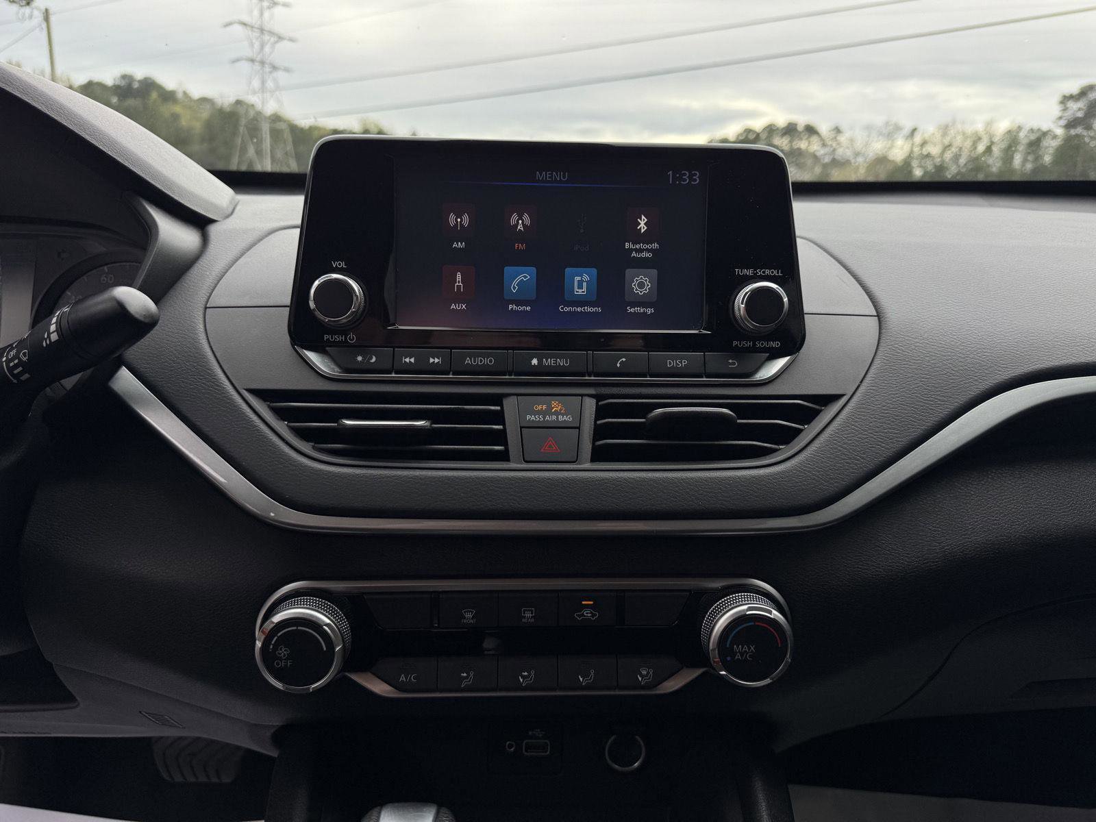 Used 2024 Nissan Altima 2.5 S image 4