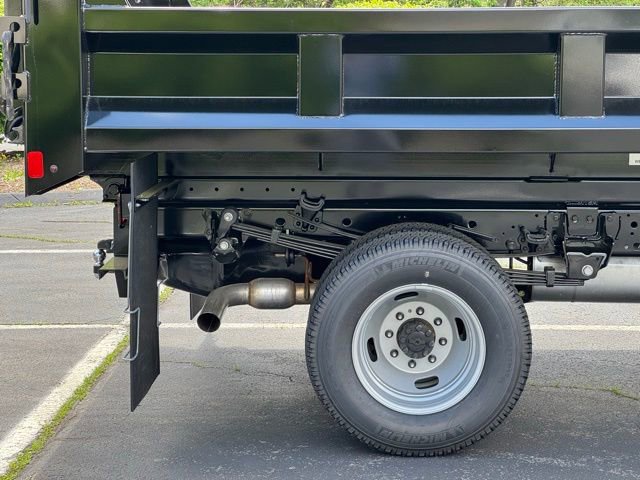 New 2025 Ford F350 XL w/ XL Chrome Package image 17