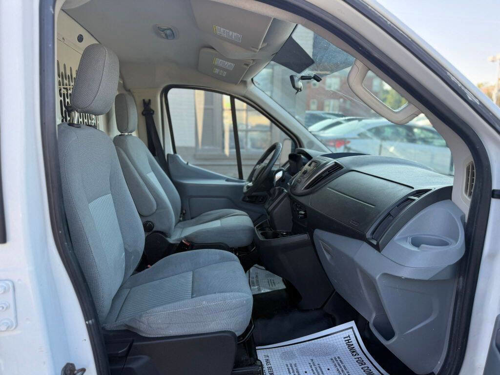 Used 2015 Ford Transit 250 250 3dr SWB Low Roof Cargo Van w/ Exterior Upgrade Package image 21