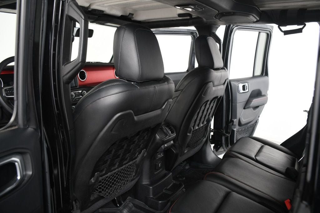 Used 2018 Jeep Wrangler Unlimited Rubicon AWD/4WD image 34