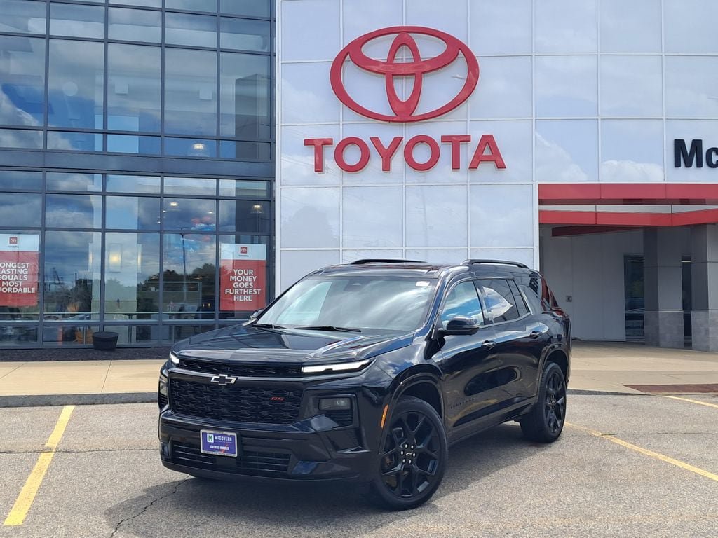 Used 2024 Chevrolet Traverse RS