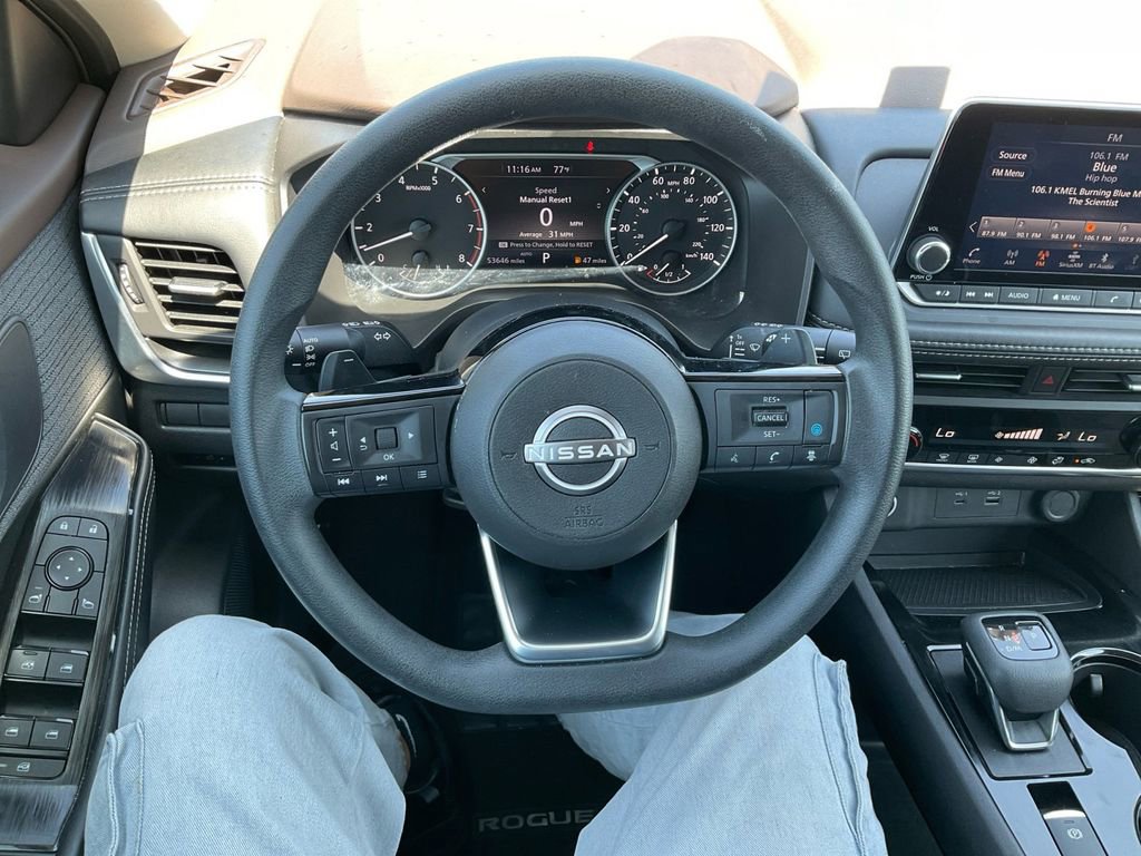 Used 2023 Nissan Rogue SV image 17