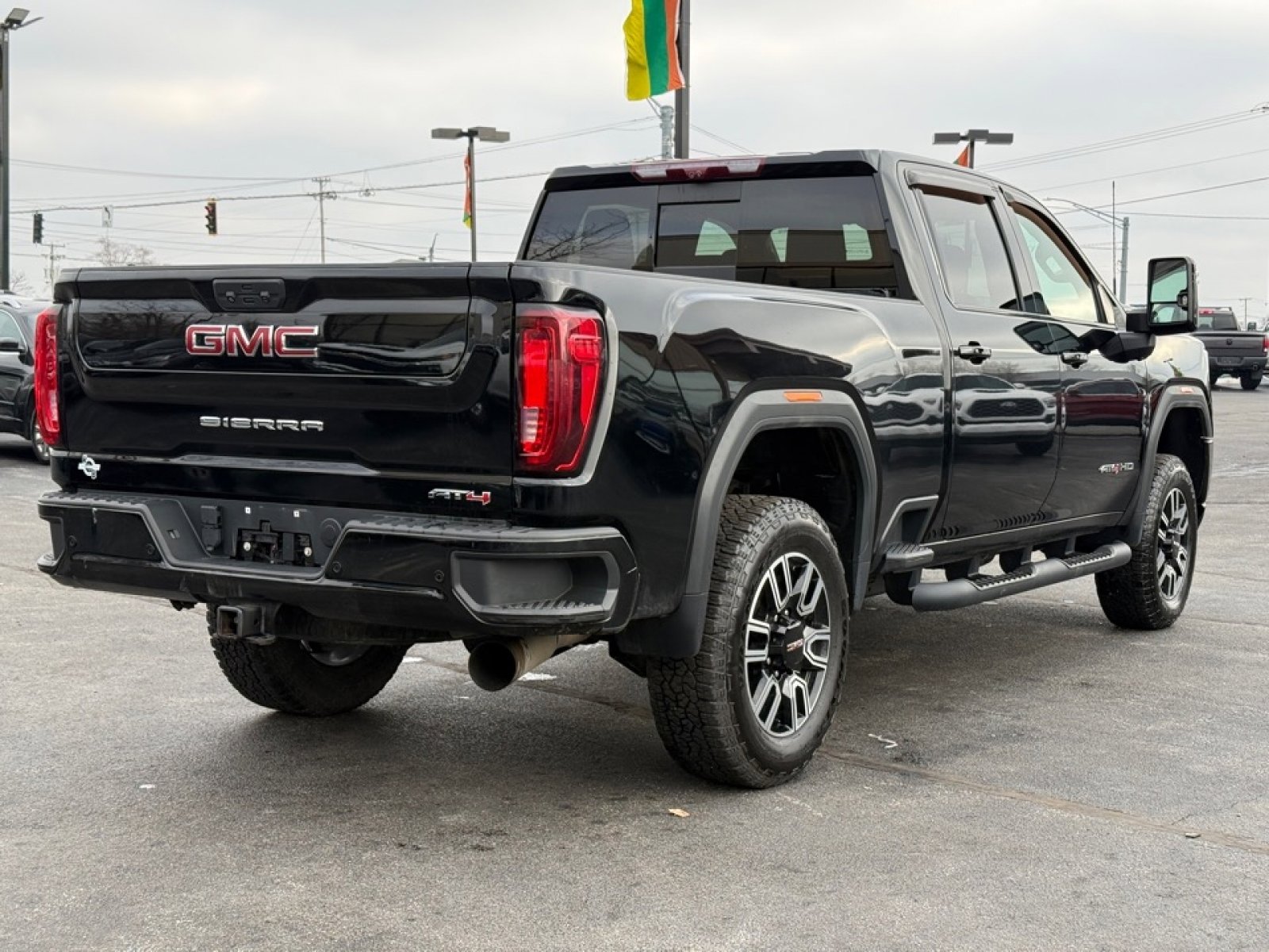 Used 2022 GMC Sierra 2500 AT4 w/ AT4 Preferred Package image 8