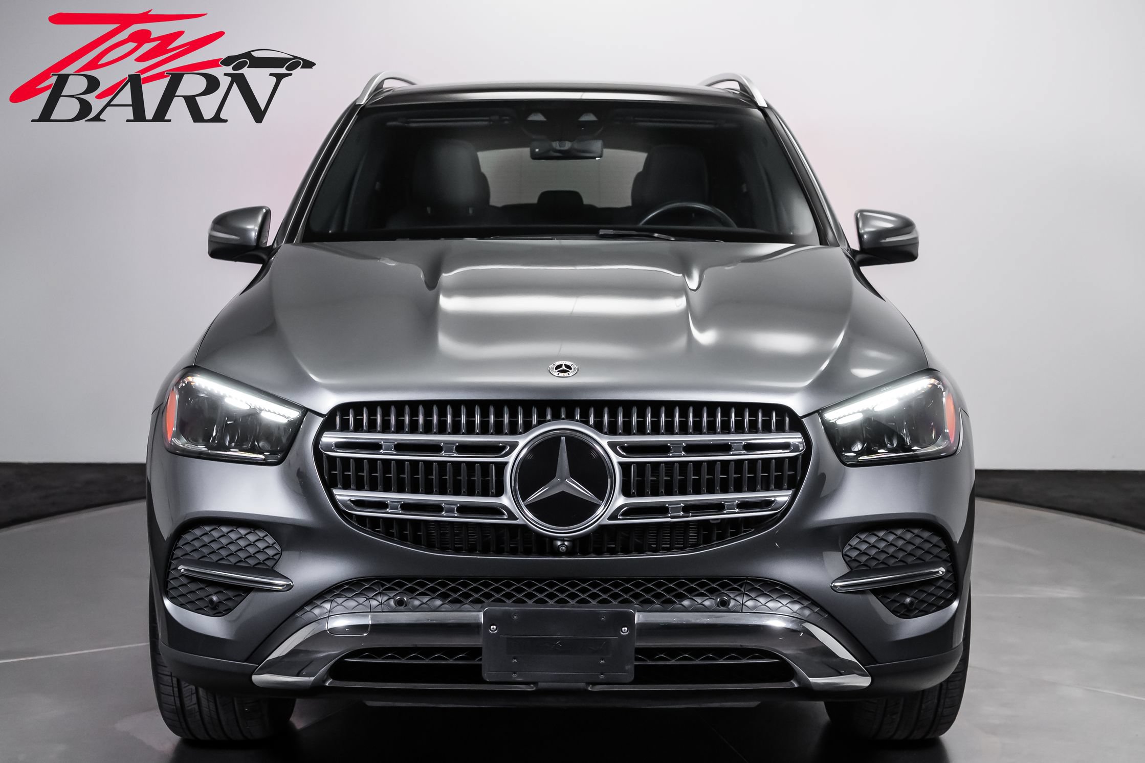 Used 2025 Mercedes-Benz GLE 450e 4MATIC w/ Driver Assistance Package image 8