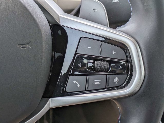 Used 2025 BMW M440i RWD image 32