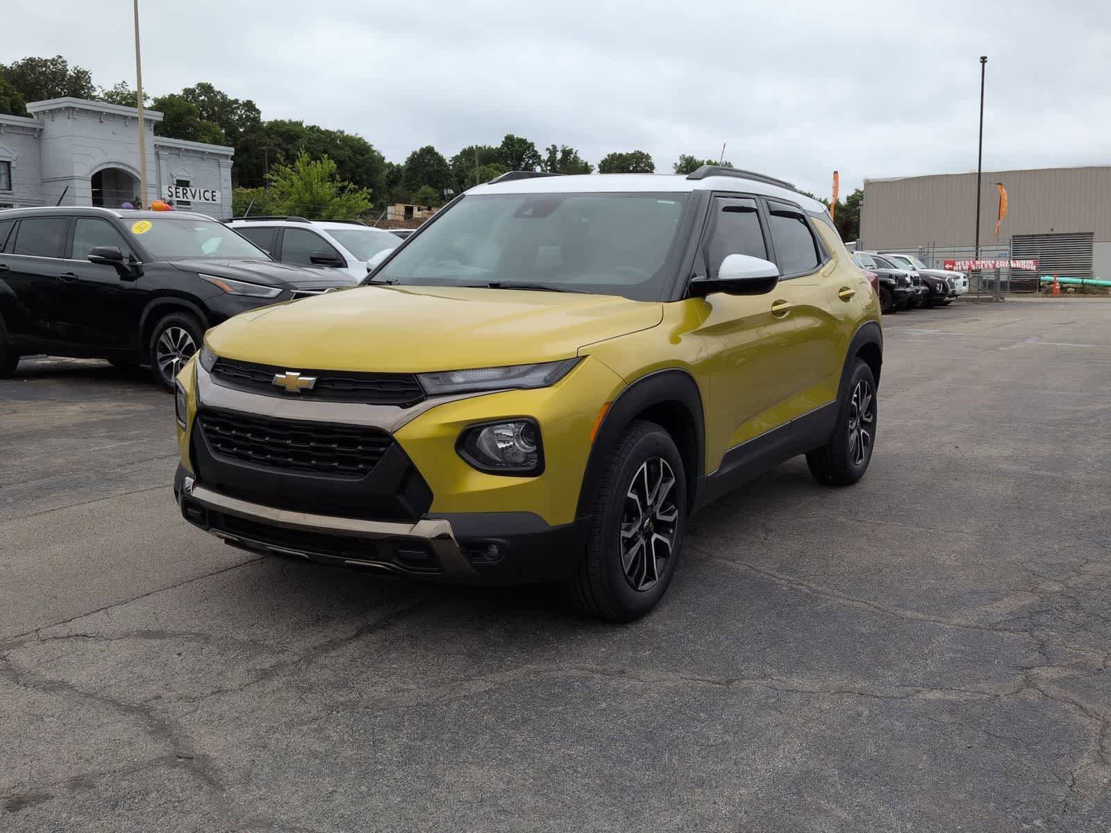 Used 2023 Chevrolet TrailBlazer ACTIV w/ Sun and Liftgate Package AWD/4WD image 4