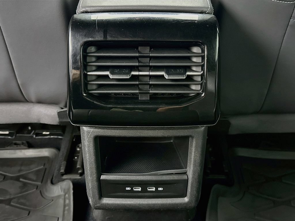 Used 2024 Volkswagen ID.4 2WD image 30