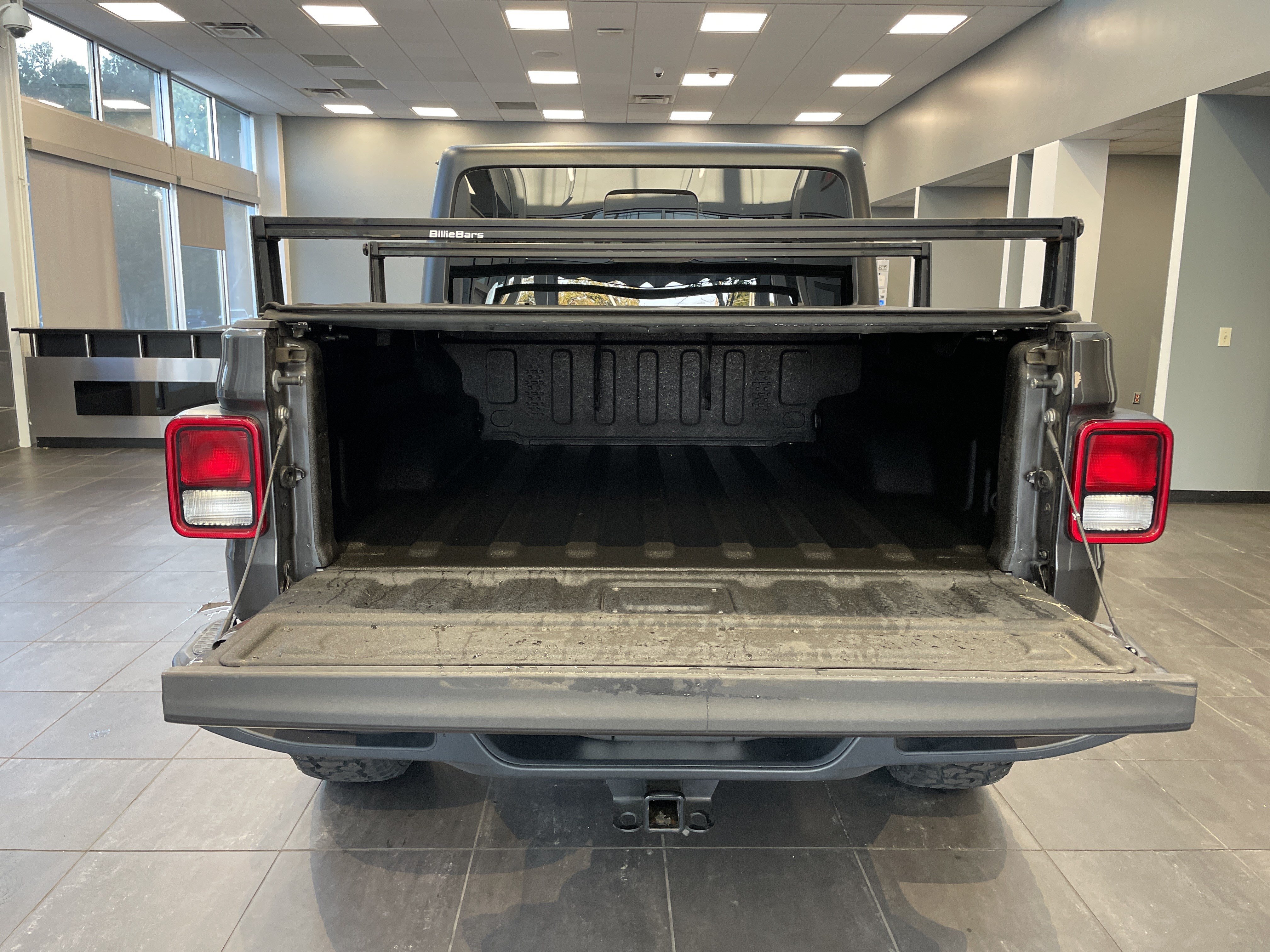 Used 2021 Jeep Gladiator Overland w/ Popular Equipment Package AWD/4WD image 35