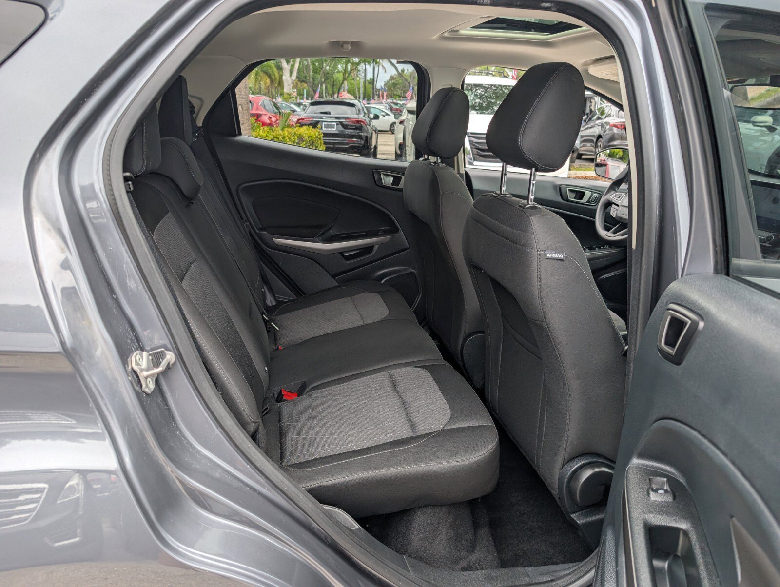 Used 2021 Ford EcoSport SE FWD image 14