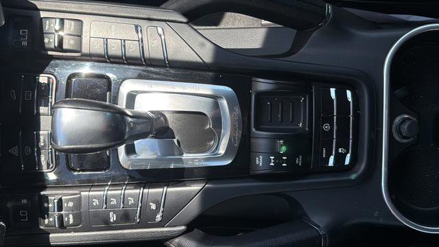 Used 2018 Porsche Cayenne AWD/4WD image 8