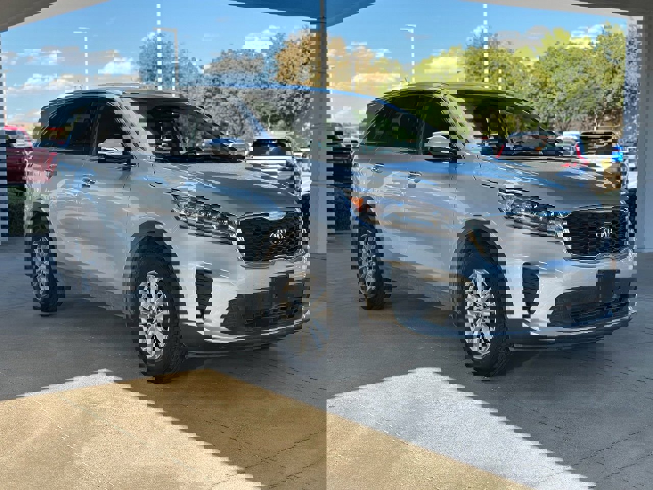 Used 2020 Kia Sorento LX image 14