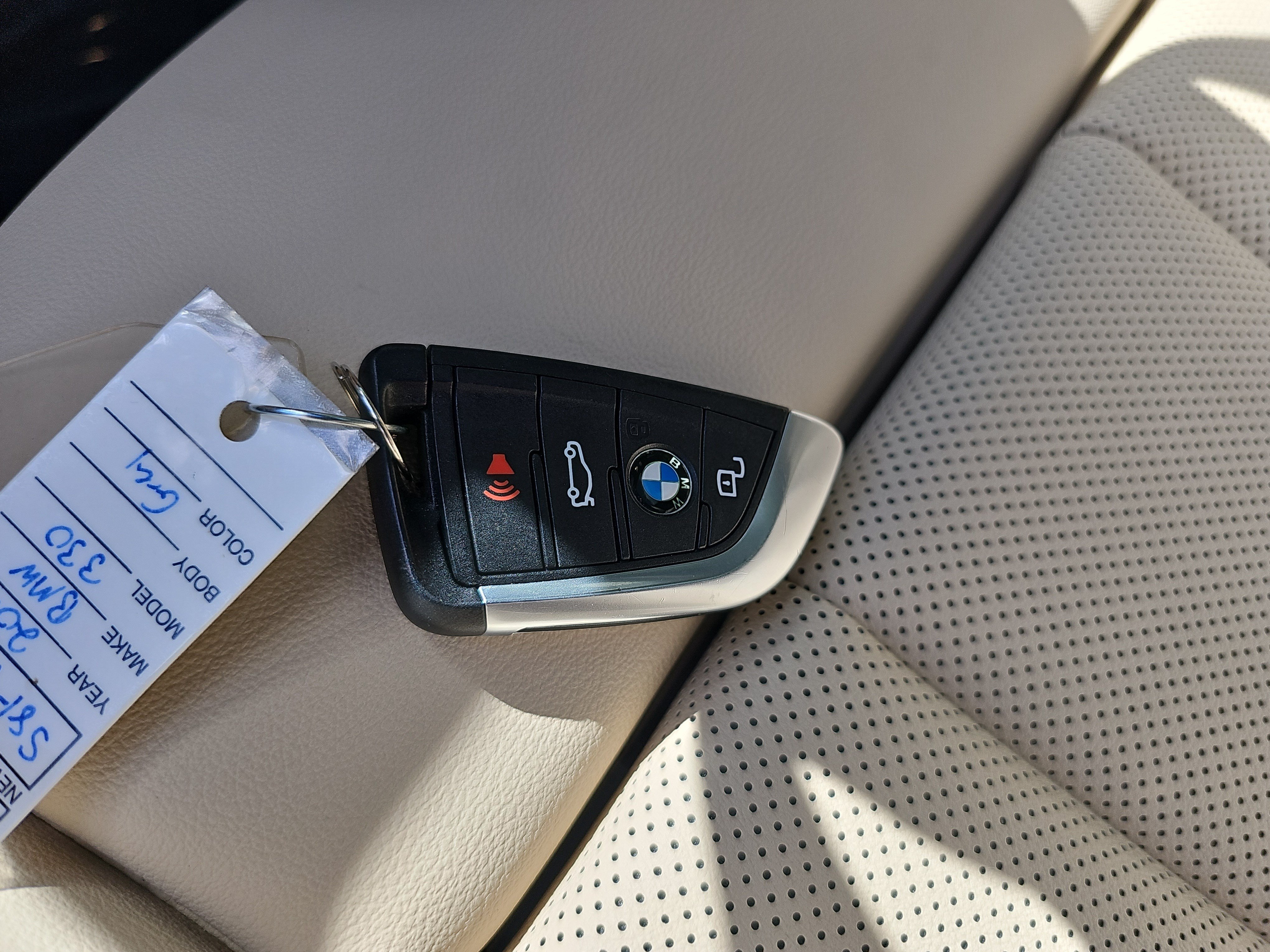 Certified 2025 BMW 330i Sedan w/ Premium Package RWD image 38