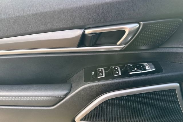 Used 2024 Kia Telluride LX image 11