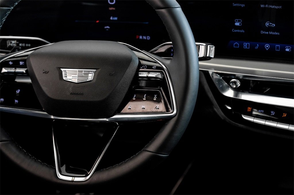 Used 2024 Cadillac Lyriq Luxury w/ LPO, Floor Liner Package image 17