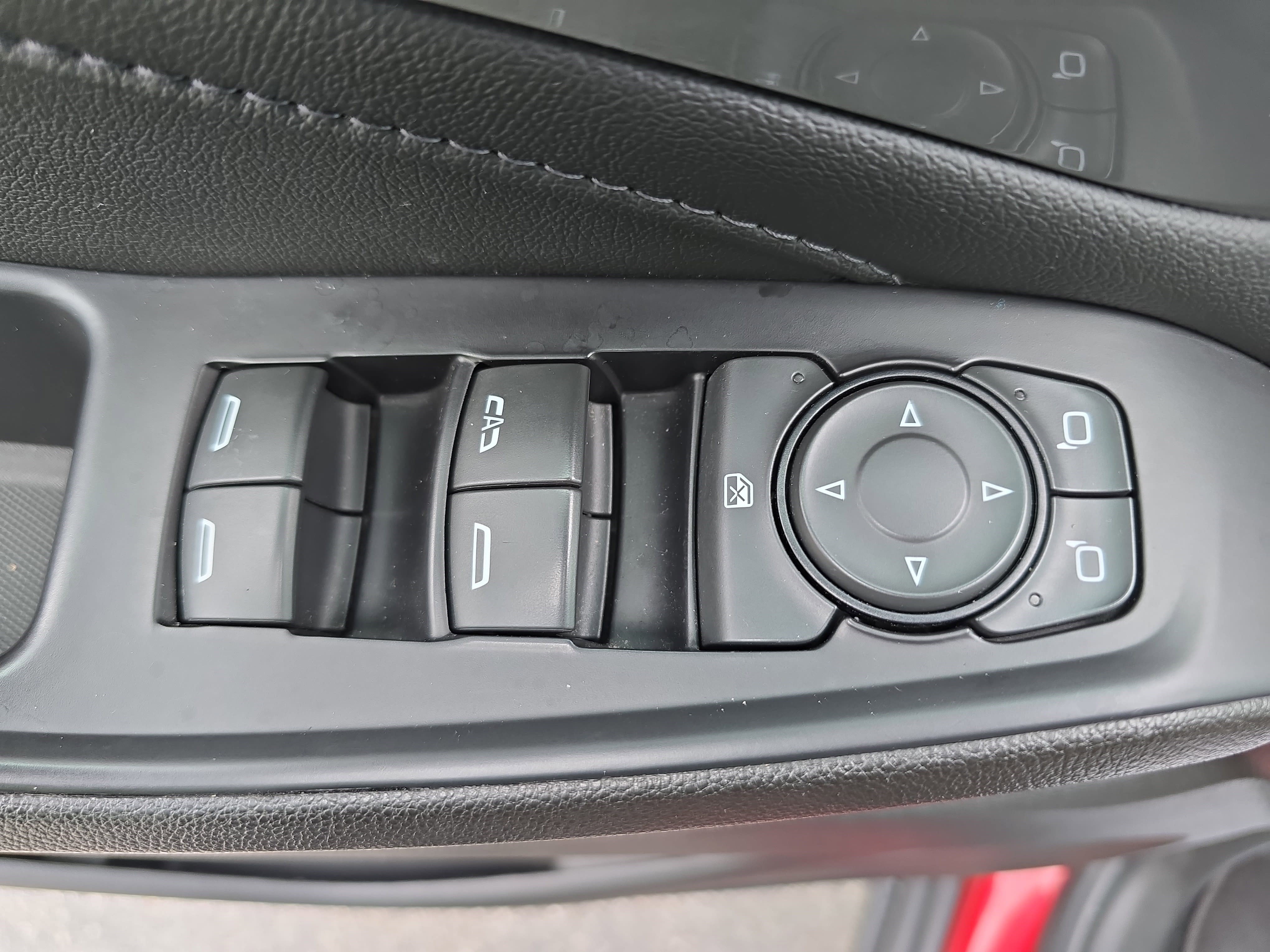 Used 2022 Chevrolet Traverse LT image 28