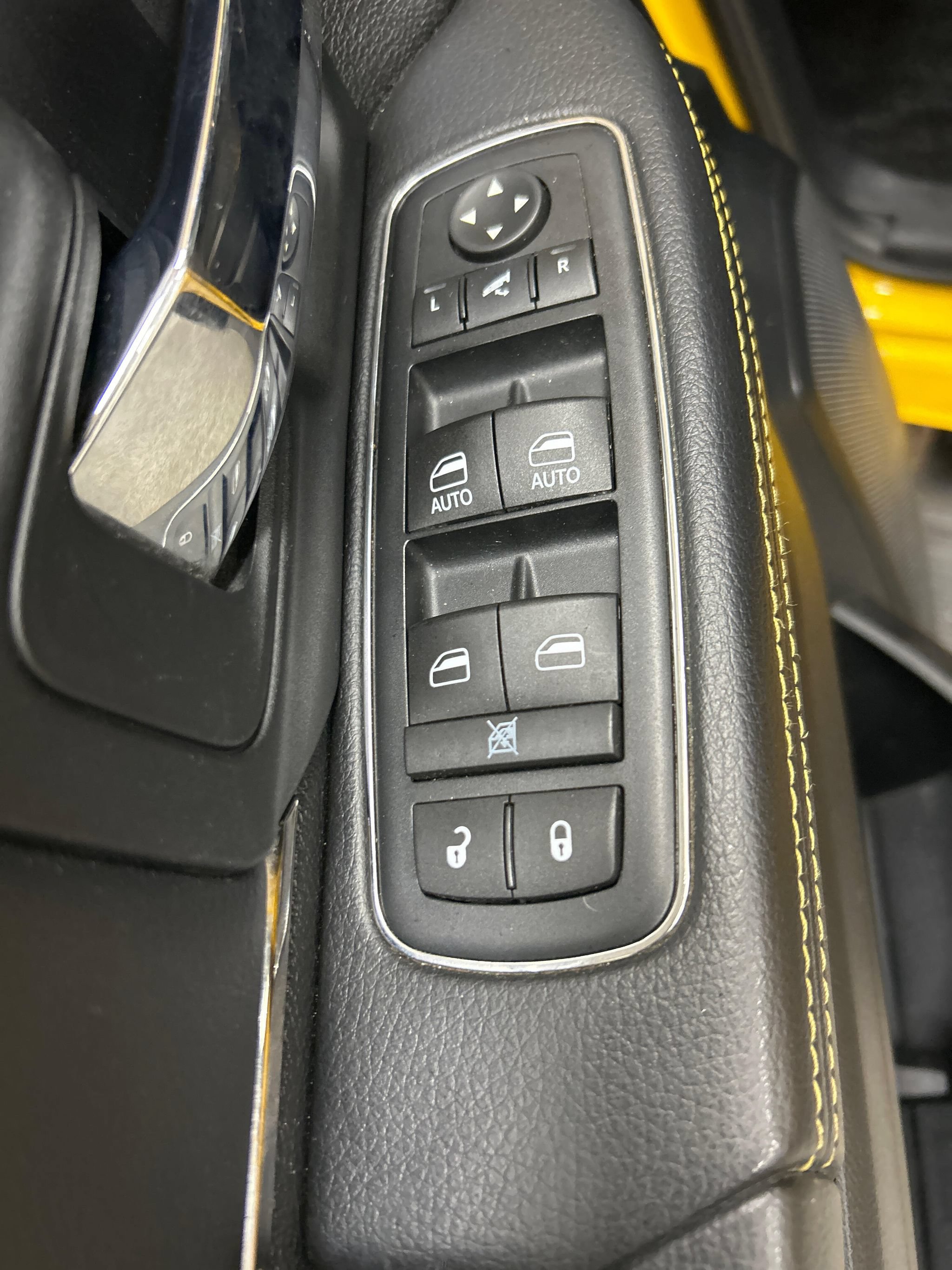 Used 2016 RAM 1500 Sport w/ Stinger Yellow Sport Package AWD/4WD image 9