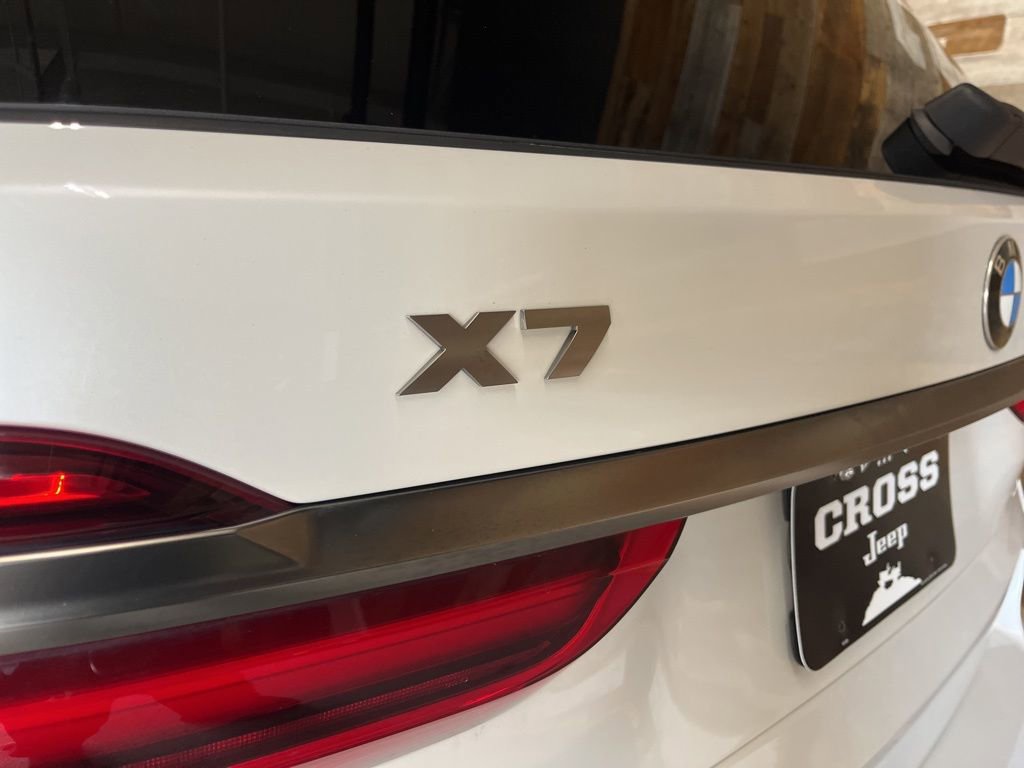 Used 2021 BMW X7 M50i w/ Executive Package image 20