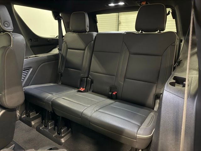 Used 2023 GMC Yukon SLT image 36