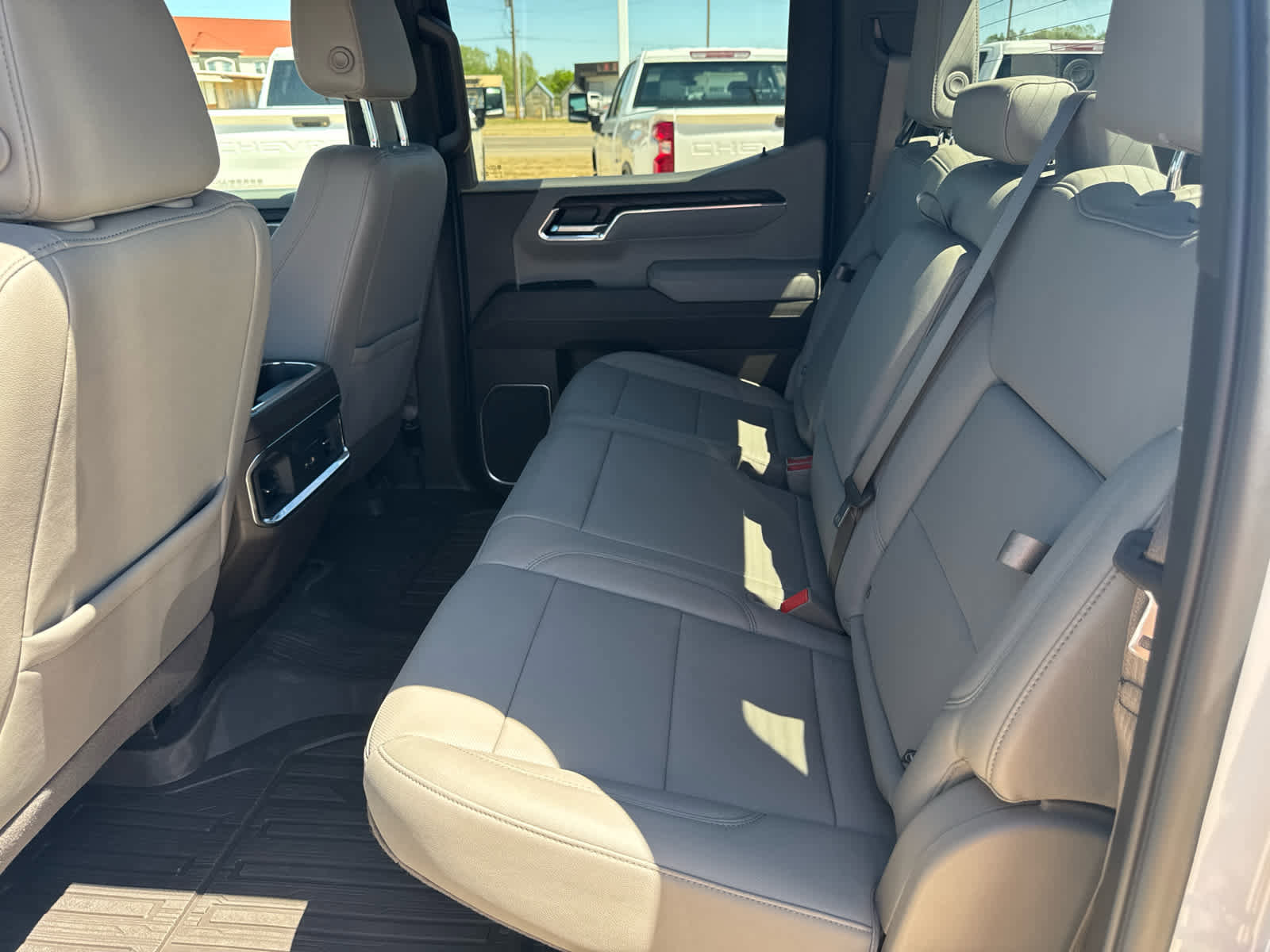 New 2026 GMC Sierra 1500 SLT w/ SLT Premium Package AWD/4WD image 92