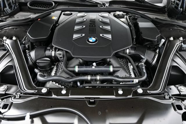 New 2026 BMW 760i xDrive AWD/4WD image 25