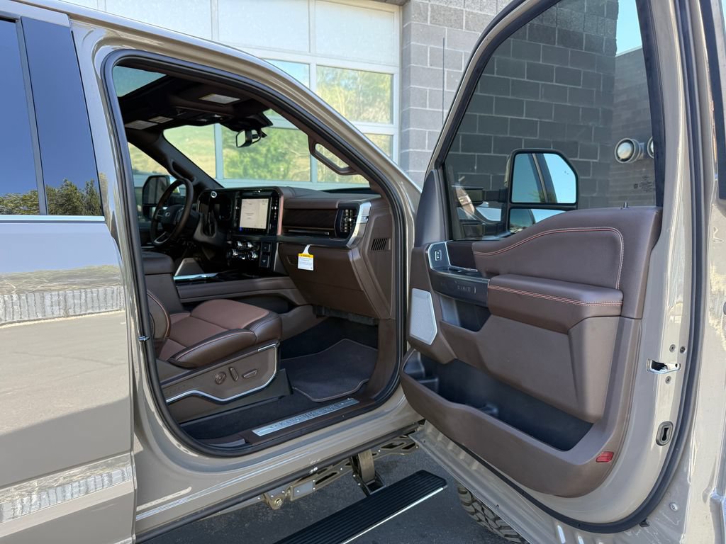 Used 2026 Ford F450 King Ranch w/ Chrome Package AWD/4WD image 50