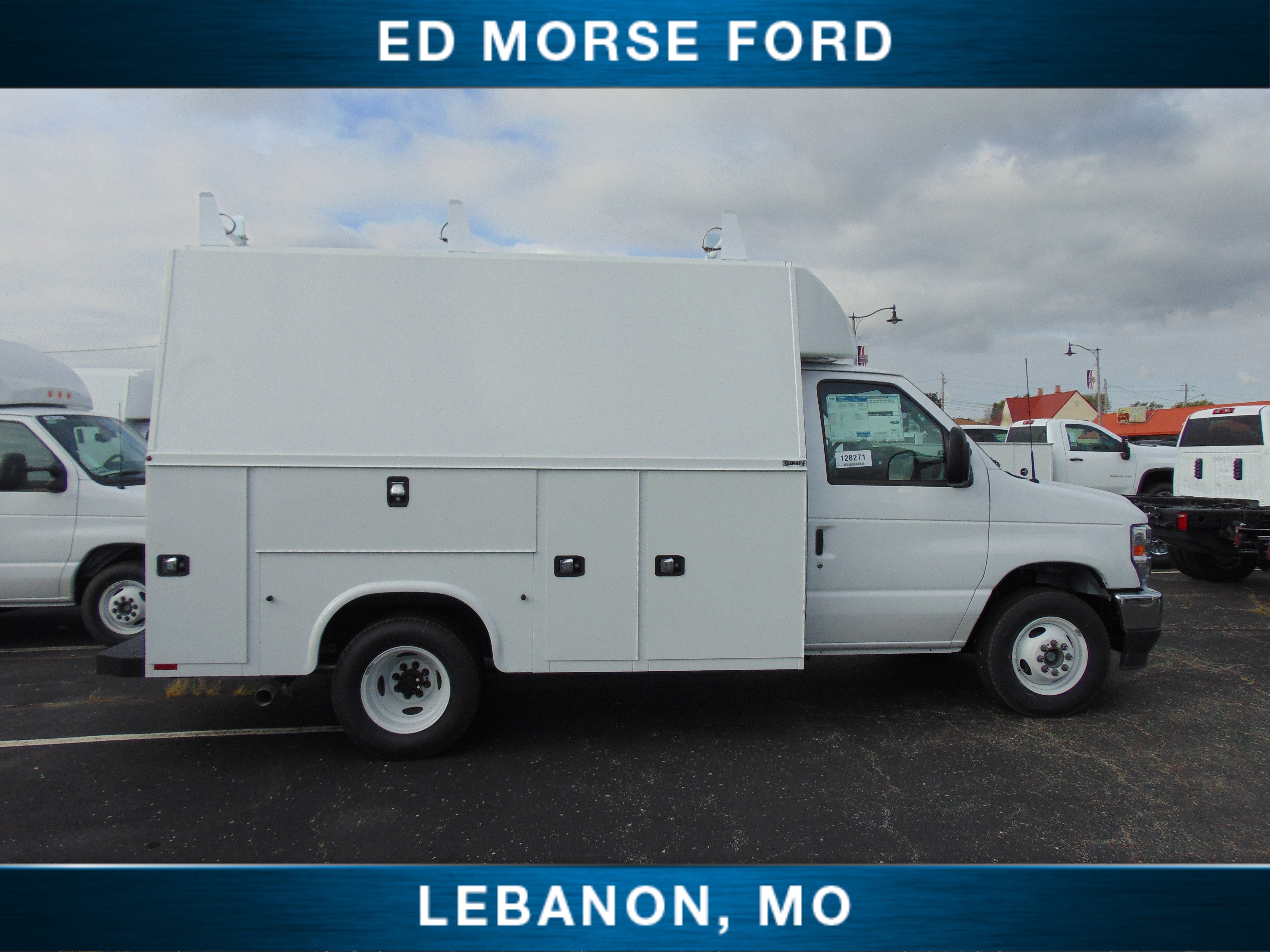 New 2027 Ford E-350 and Econoline 350 Super Duty w/ Power Equipment Group RWD image 5