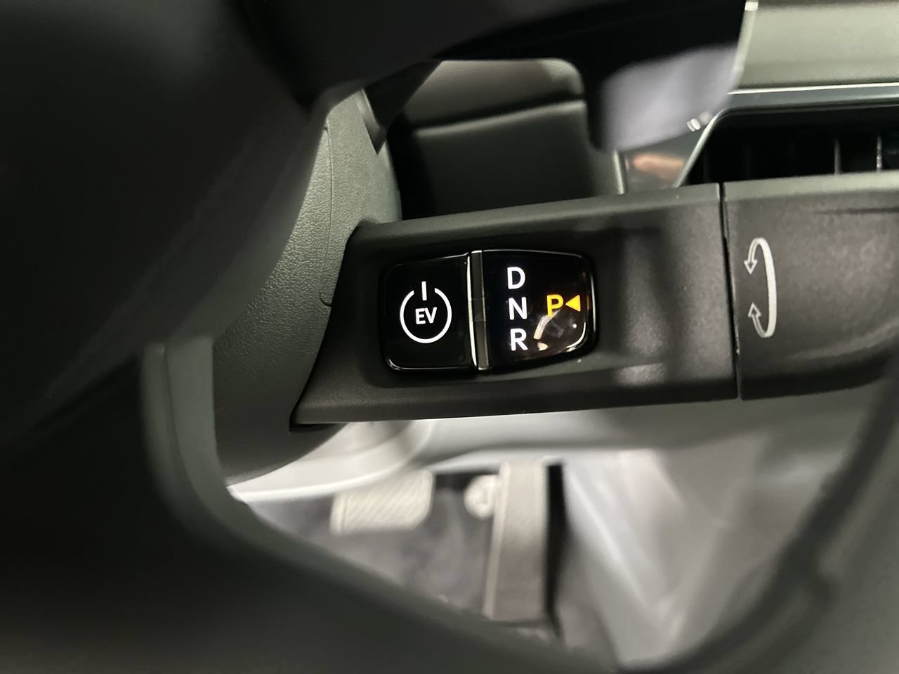 New 2026 Kia EV9 Land AWD/4WD image 8