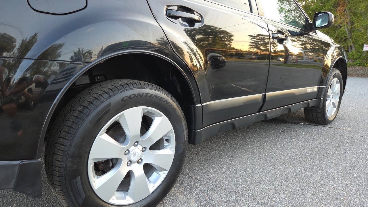 Used 2010 Subaru Outback 2.5i Limited AWD/4WD image 16