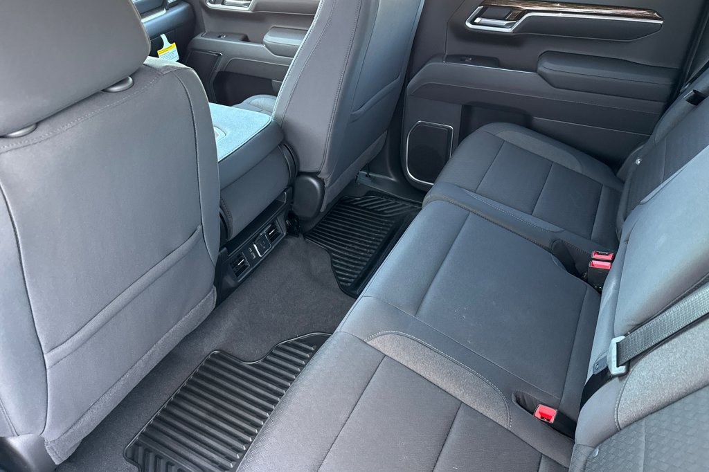 New 2026 GMC Sierra 1500 Elevation image 9
