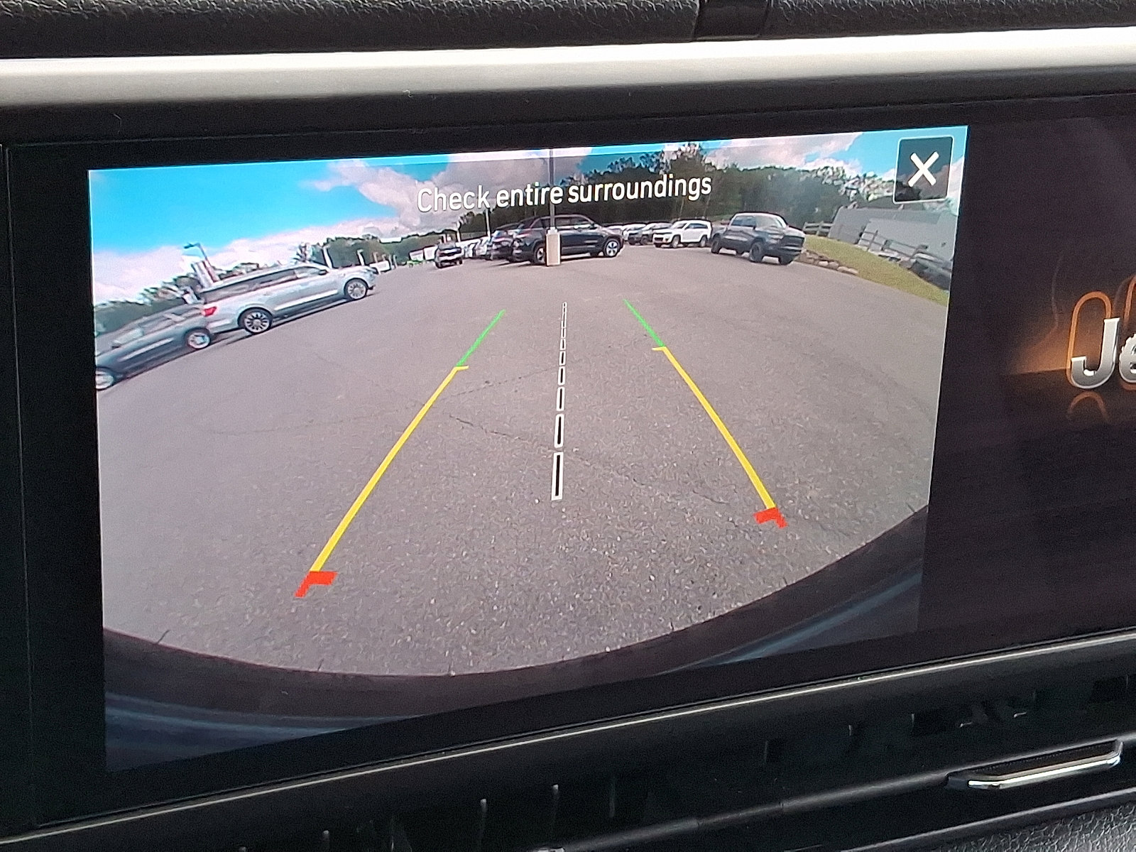 Used 2025 Jeep Wrangler Sport image 17