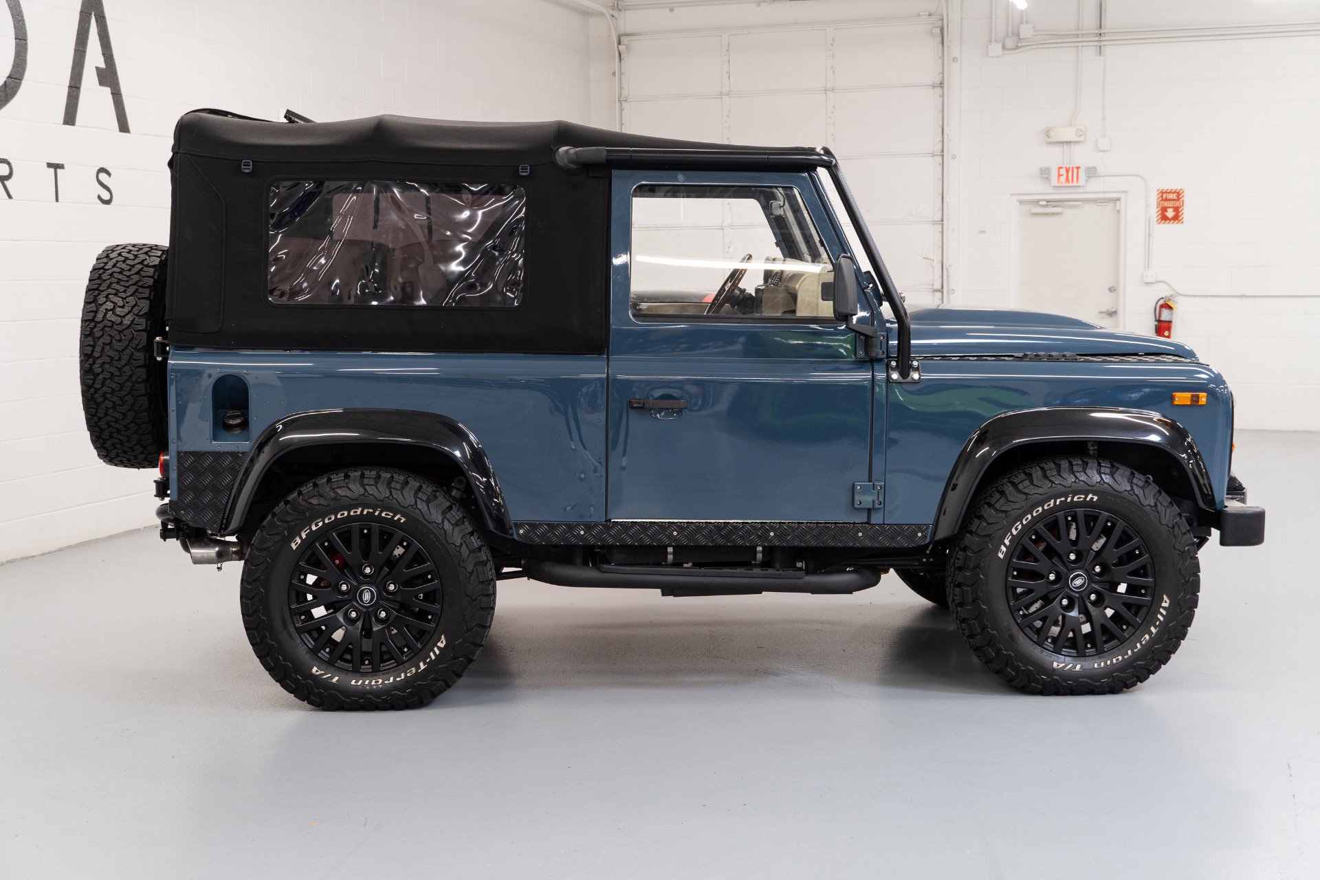 Used 1997 Land Rover Defender 90 image 11