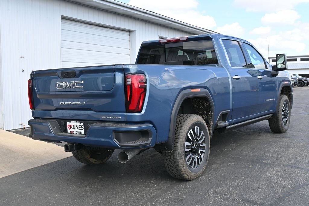 New 2026 GMC Sierra 3500 Denali Ultimate AWD/4WD image 7