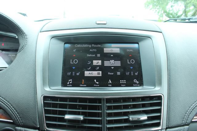 Used 2019 Lincoln MKT AWD image 20