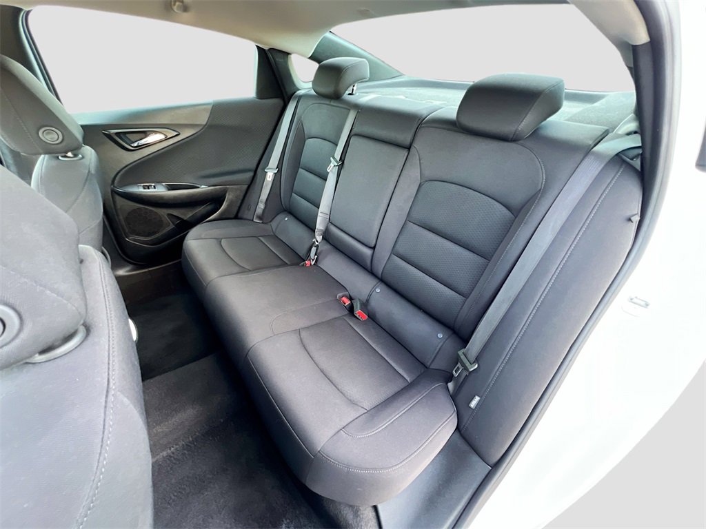 Used 2024 Chevrolet Malibu LT image 23