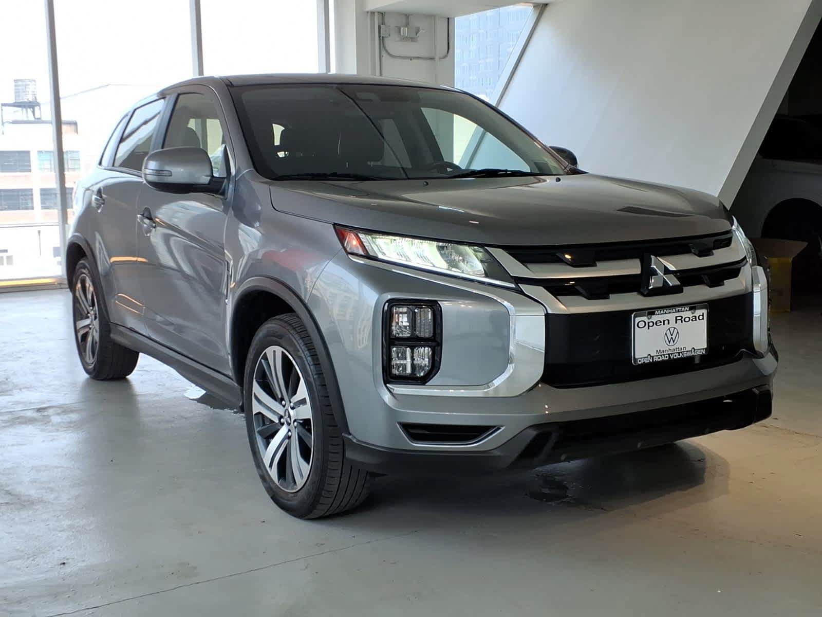 Used 2024 Mitsubishi Outlander Sport SE AWD/4WD image 3
