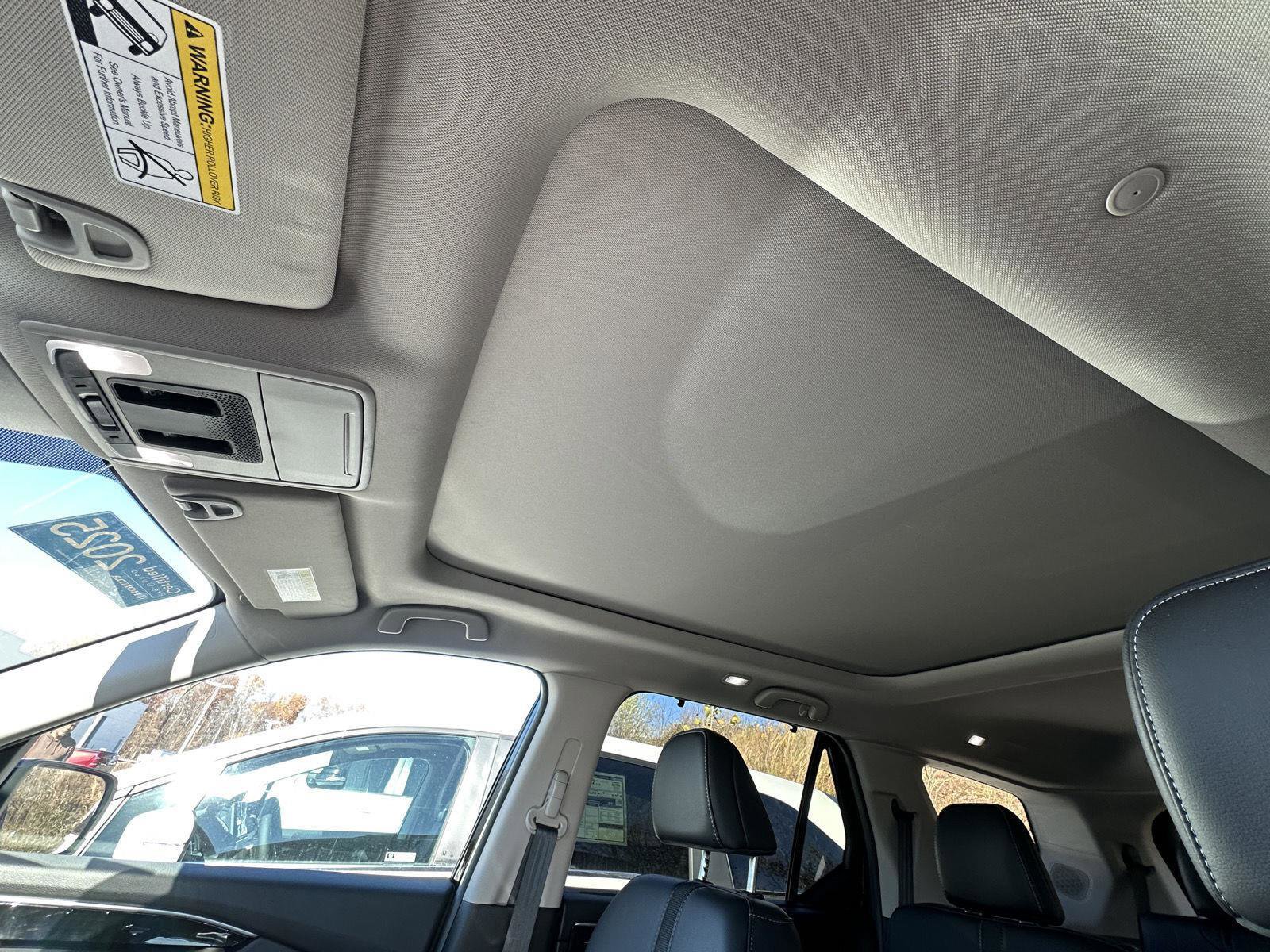 Certified 2025 Honda Pilot Touring image 28