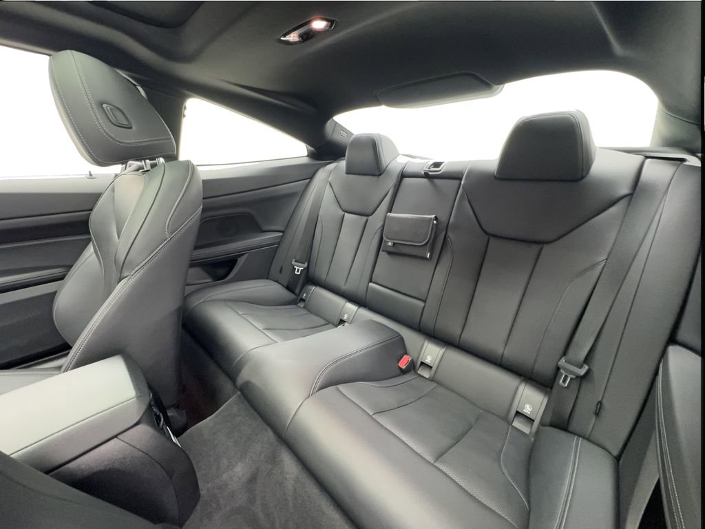Used 2022 BMW 430i Coupe w/ Convenience Package RWD image 24