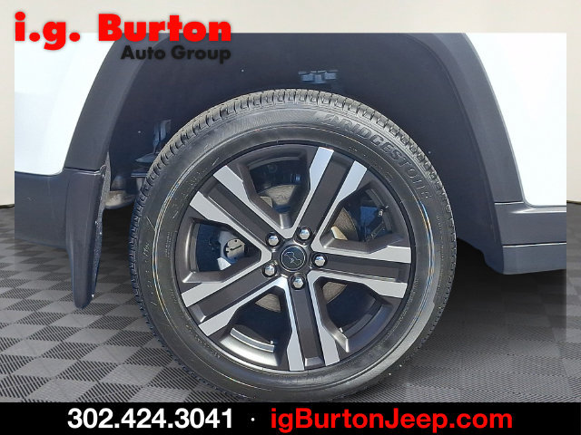 New 2027 Jeep Grand Cherokee Limited AWD/4WD image 5