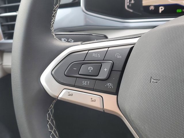 New 2026 Volkswagen Taos SEL AWD/4WD image 16