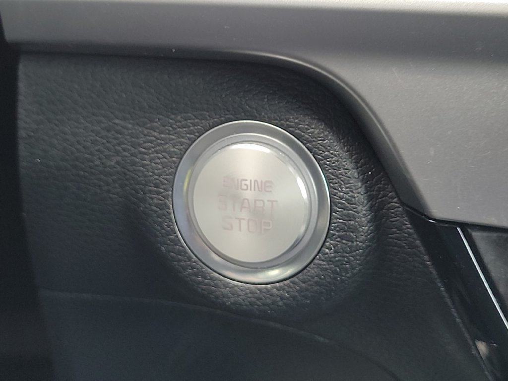 Used 2025 Kia Telluride S AWD/4WD image 19