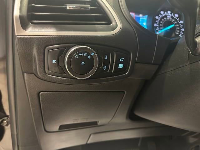 Used 2024 Ford Edge SEL w/ Convenience Package image 16