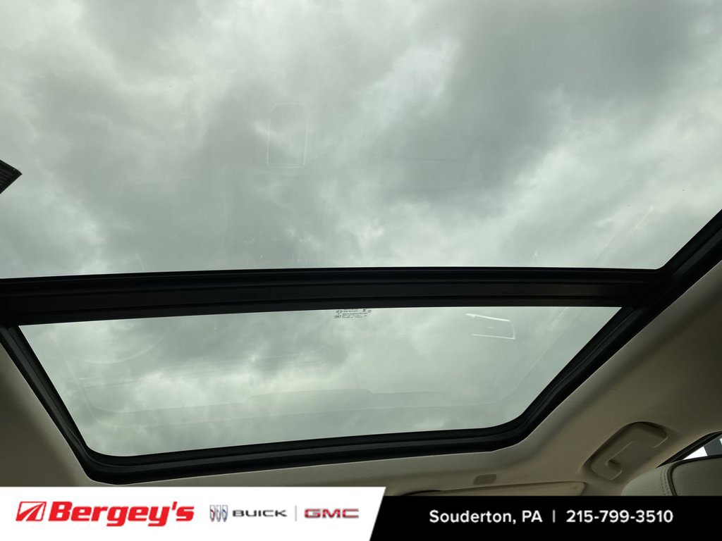 Certified 2023 GMC Yukon XL Denali AWD/4WD image 22