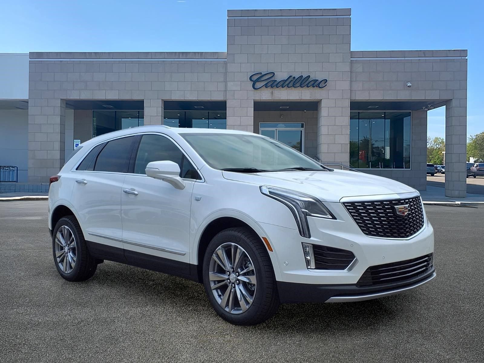 New 2026 Cadillac XT5 Premium Luxury AWD/4WD image 3