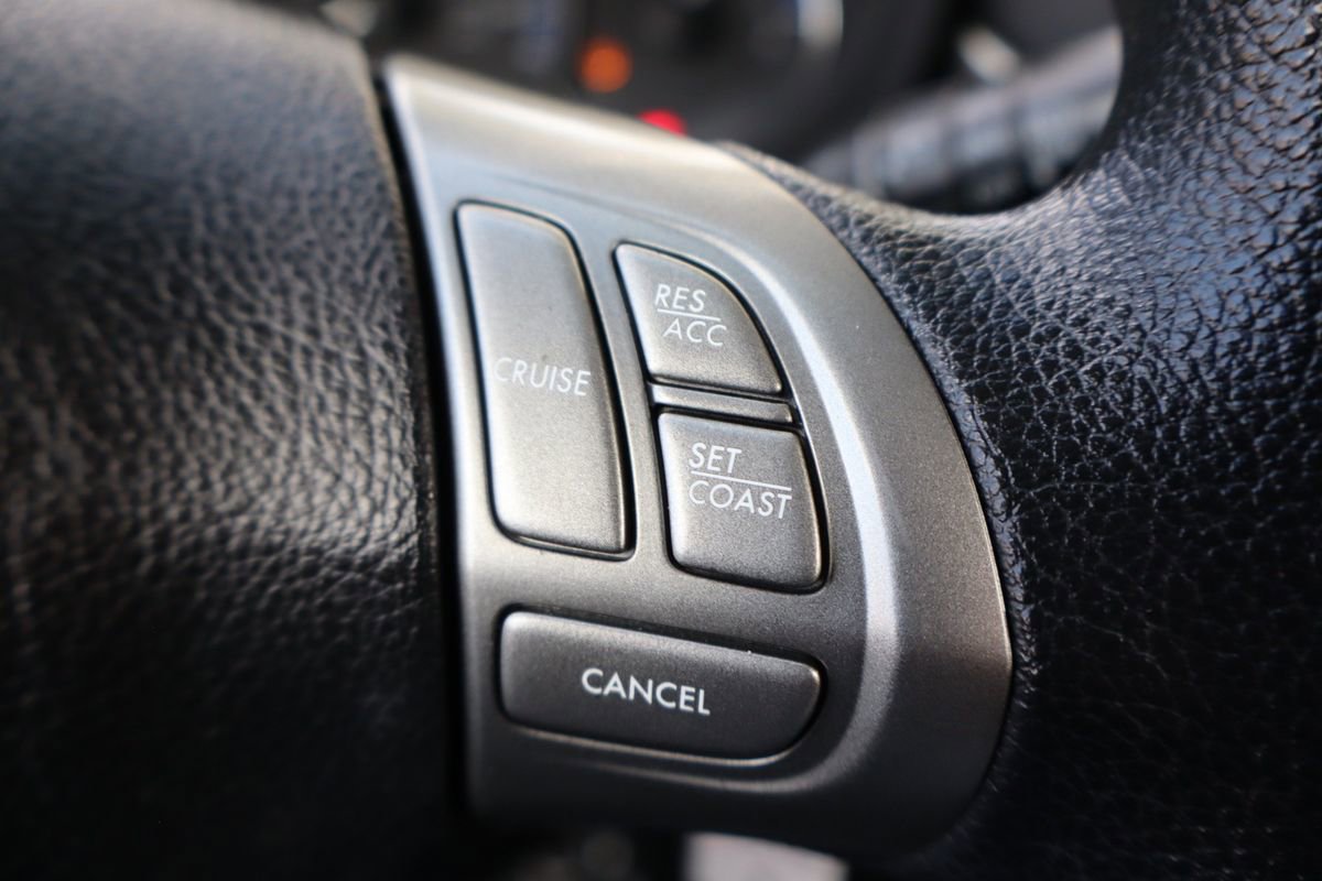 Used 2010 Subaru Forester 2.5X Premium AWD/4WD image 31