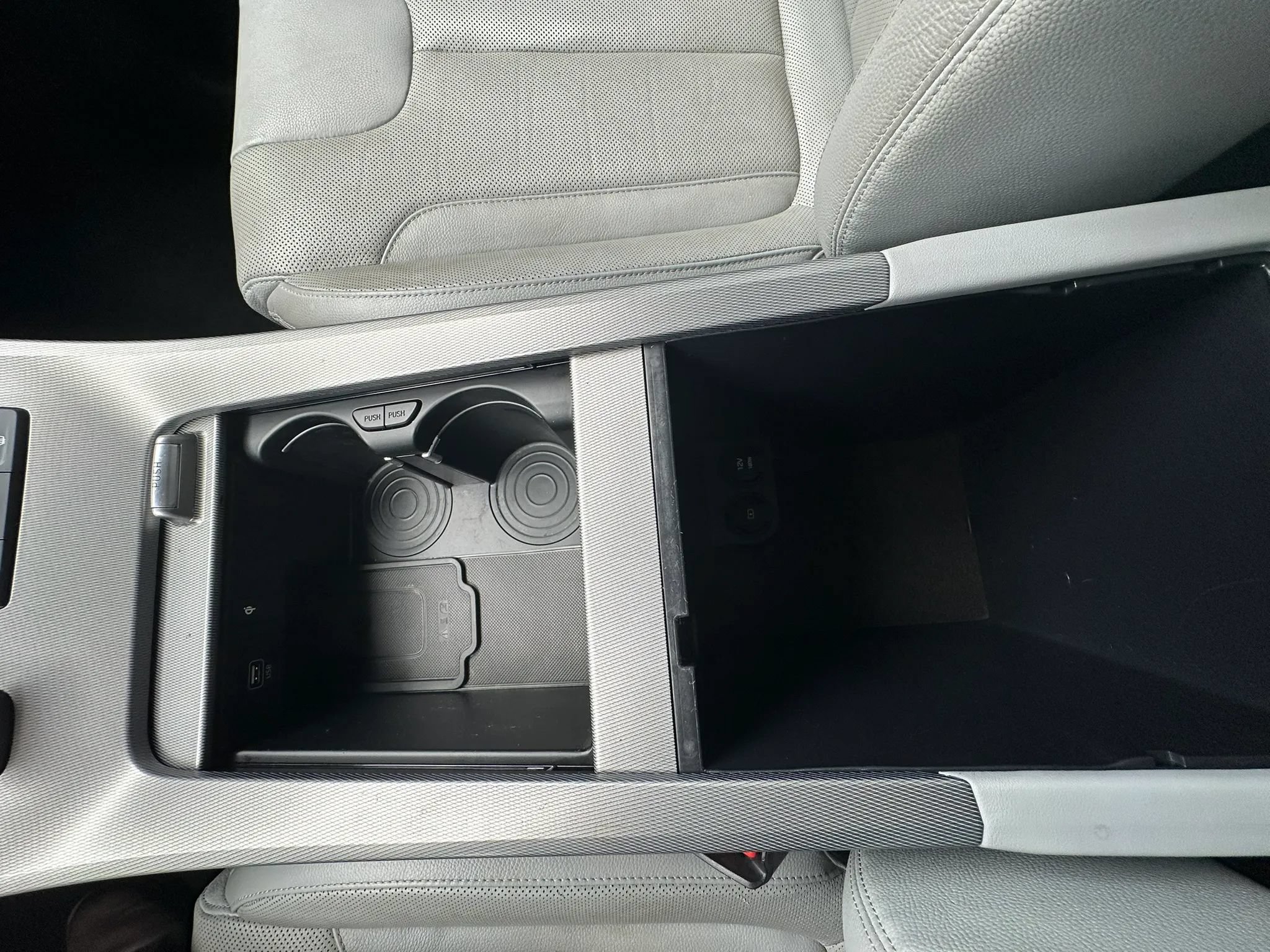 Used 2020 Hyundai Palisade SEL FWD image 35